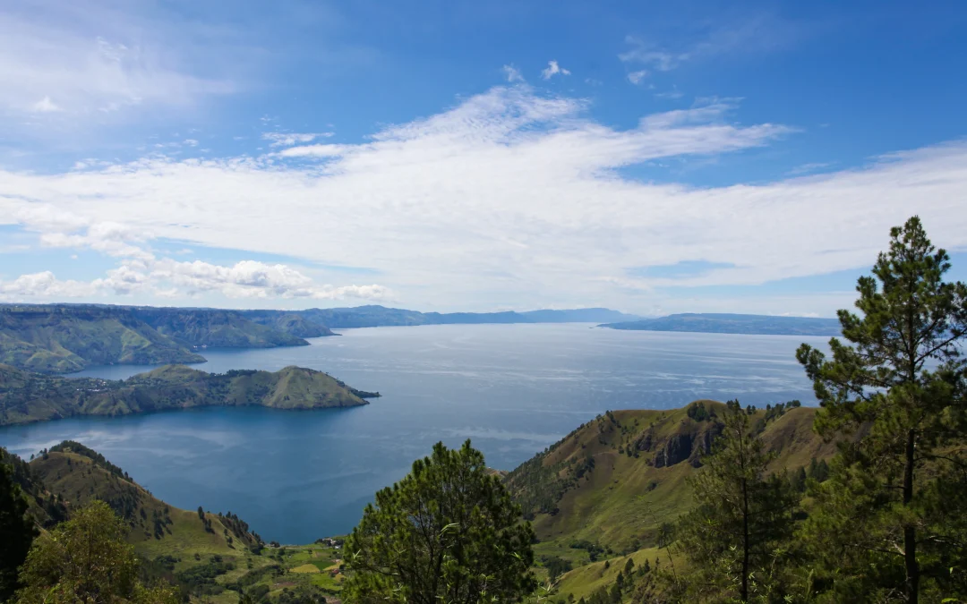 North Sumatera Adventure Tours 8D 7N